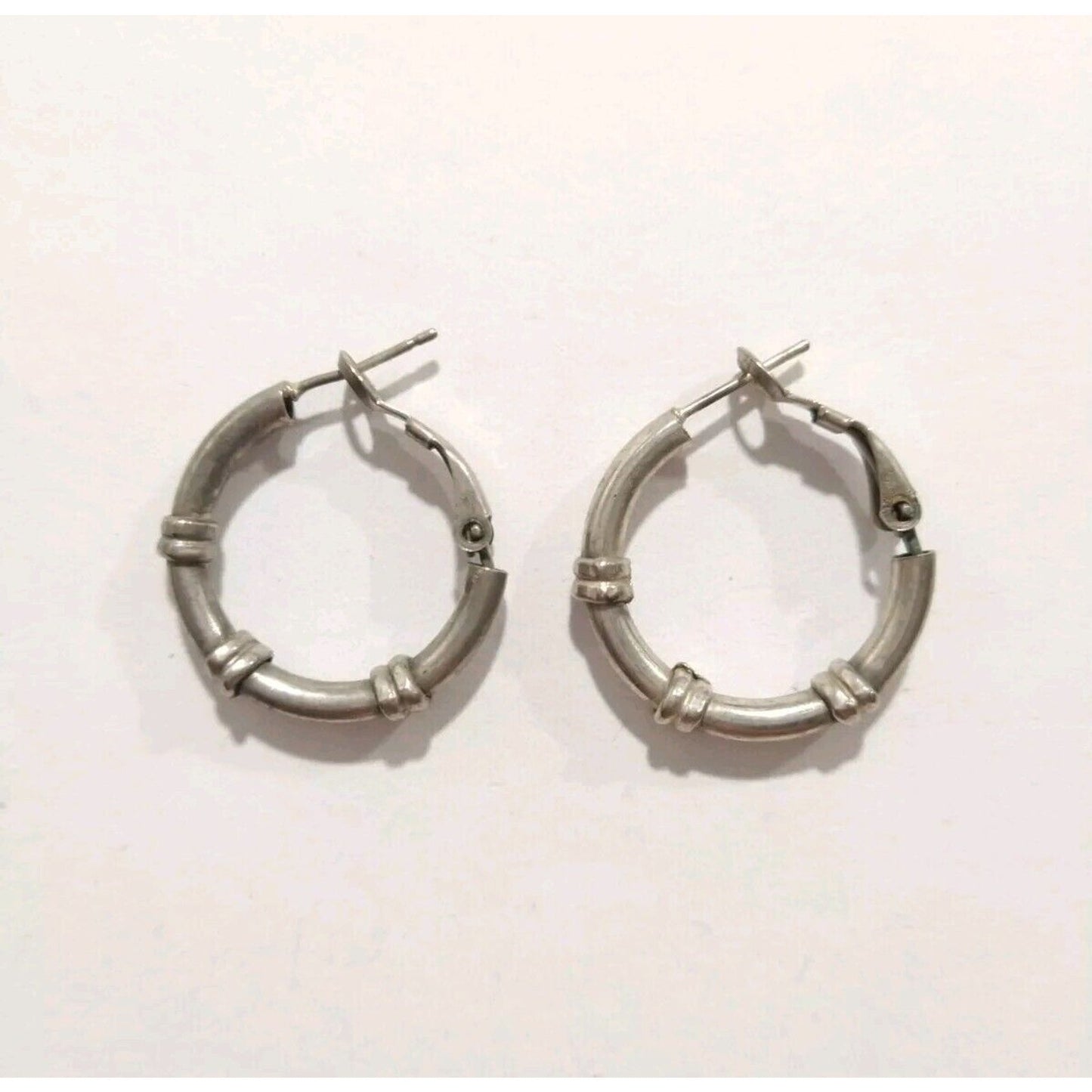 Vintage Silver Tone Hoop Earrings Small Lightweight