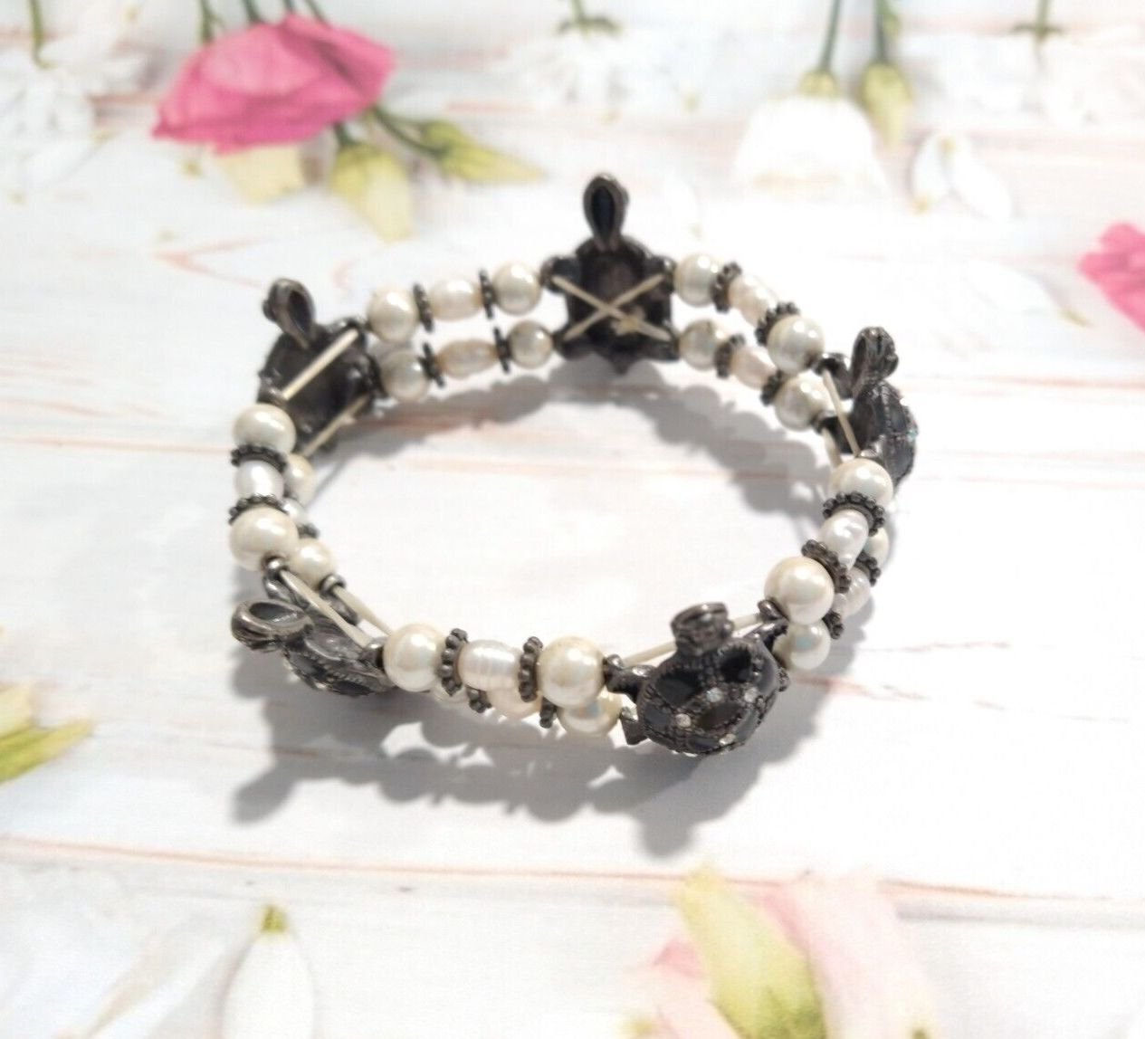 Kn Designer Black Cream Turtle Faux Peal Beaded Adjustable Bracelet Stretch