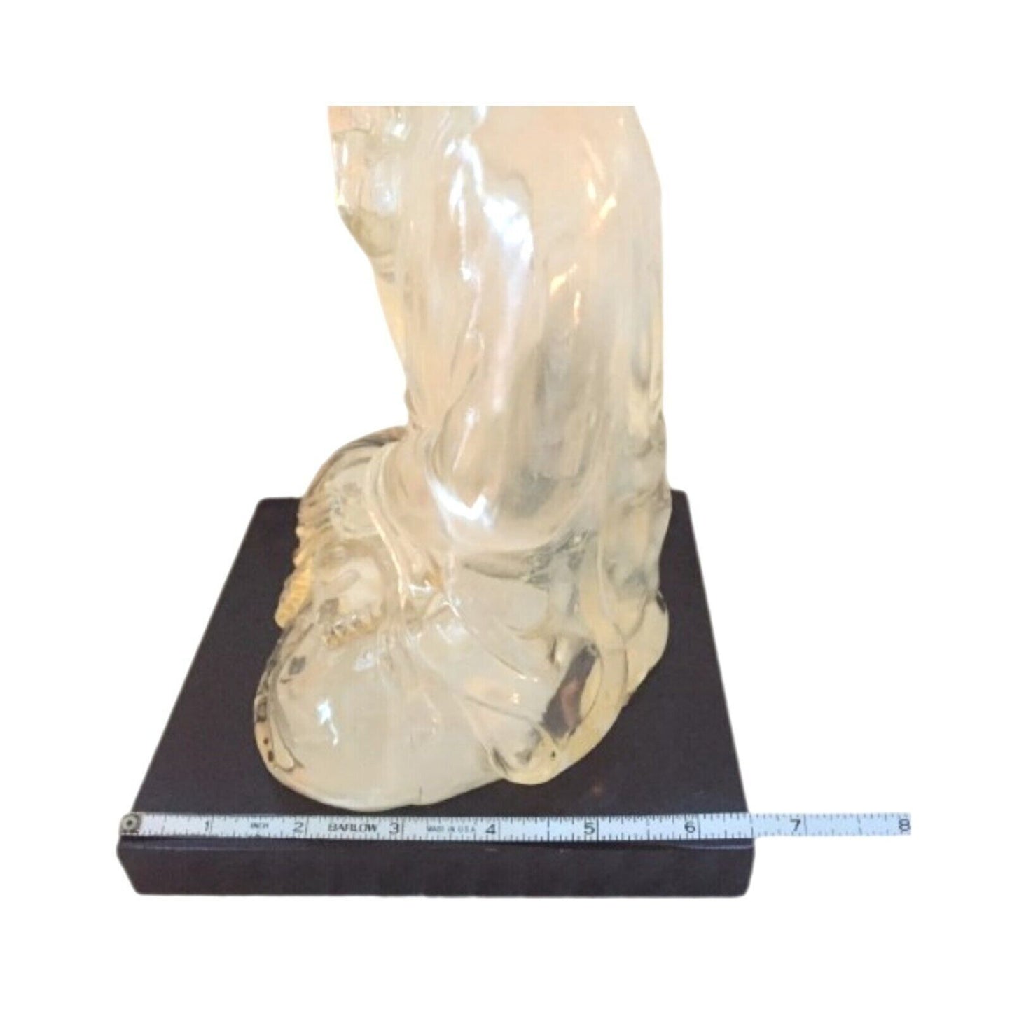 Vintage Lucite Sitting Buddha Statue – Elegance in Translucent Sculpture