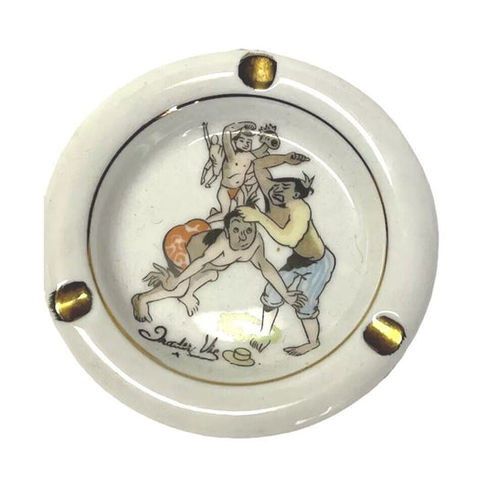 Trader Vic Ashtray Tiki bar MCM Vintage Kitschy Souvenir Men fighting Porcelain