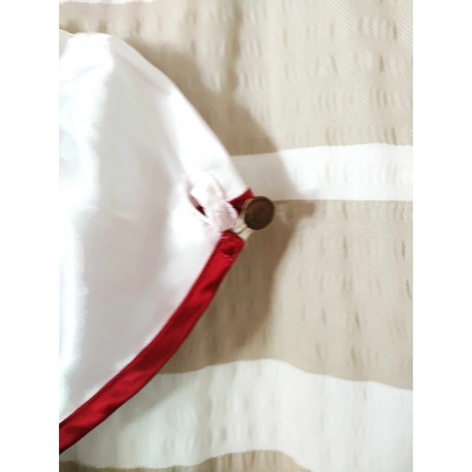 Azwell white satin t-shirt tunic short sleeve dark green -burgundy trims M