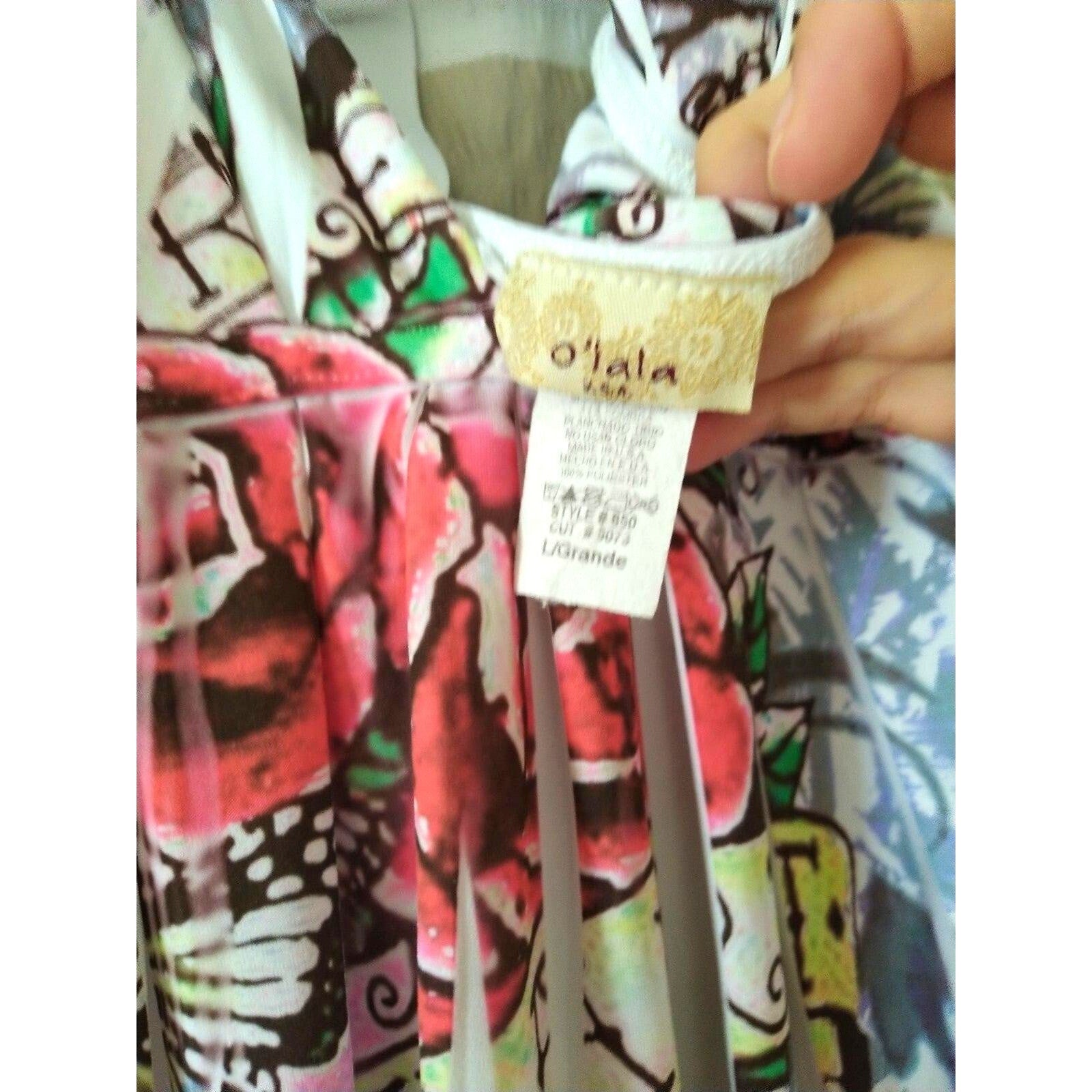 O'lala White Rose and Butterfly Backless Women's T-Shirt Tank Top (Size L) Large