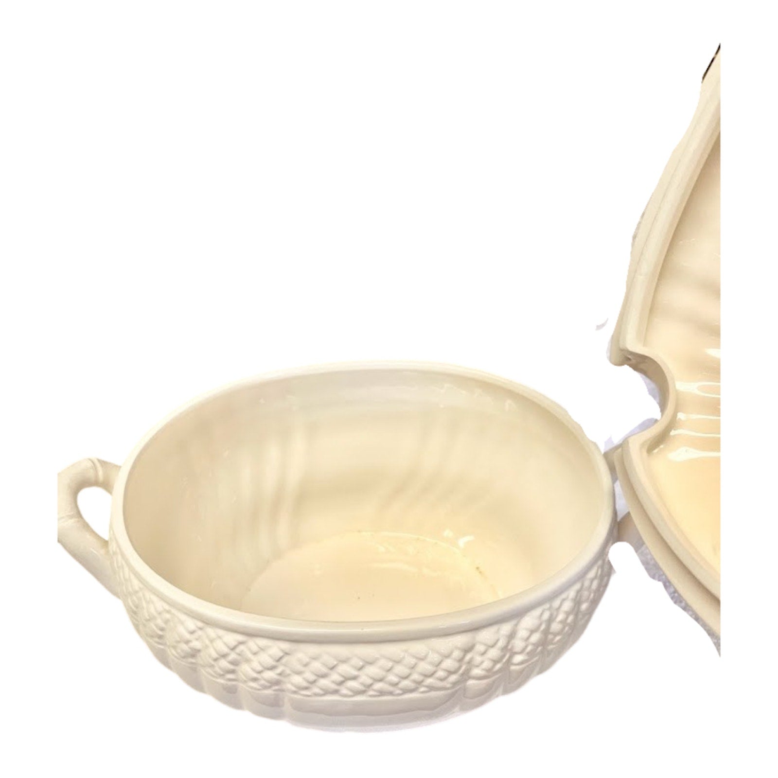 Toscany Japan Oval Casserole Dish with Handles and Lid White Glazed Ceramics