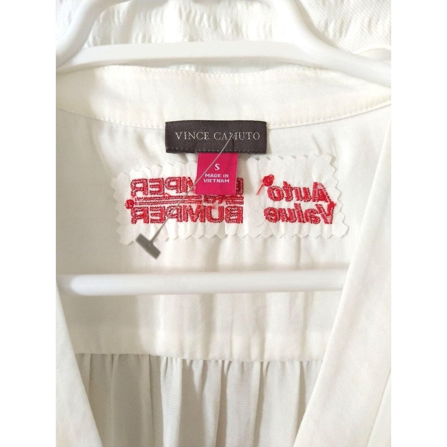 Vince Camuto long sleeve v neck white women's blouse S