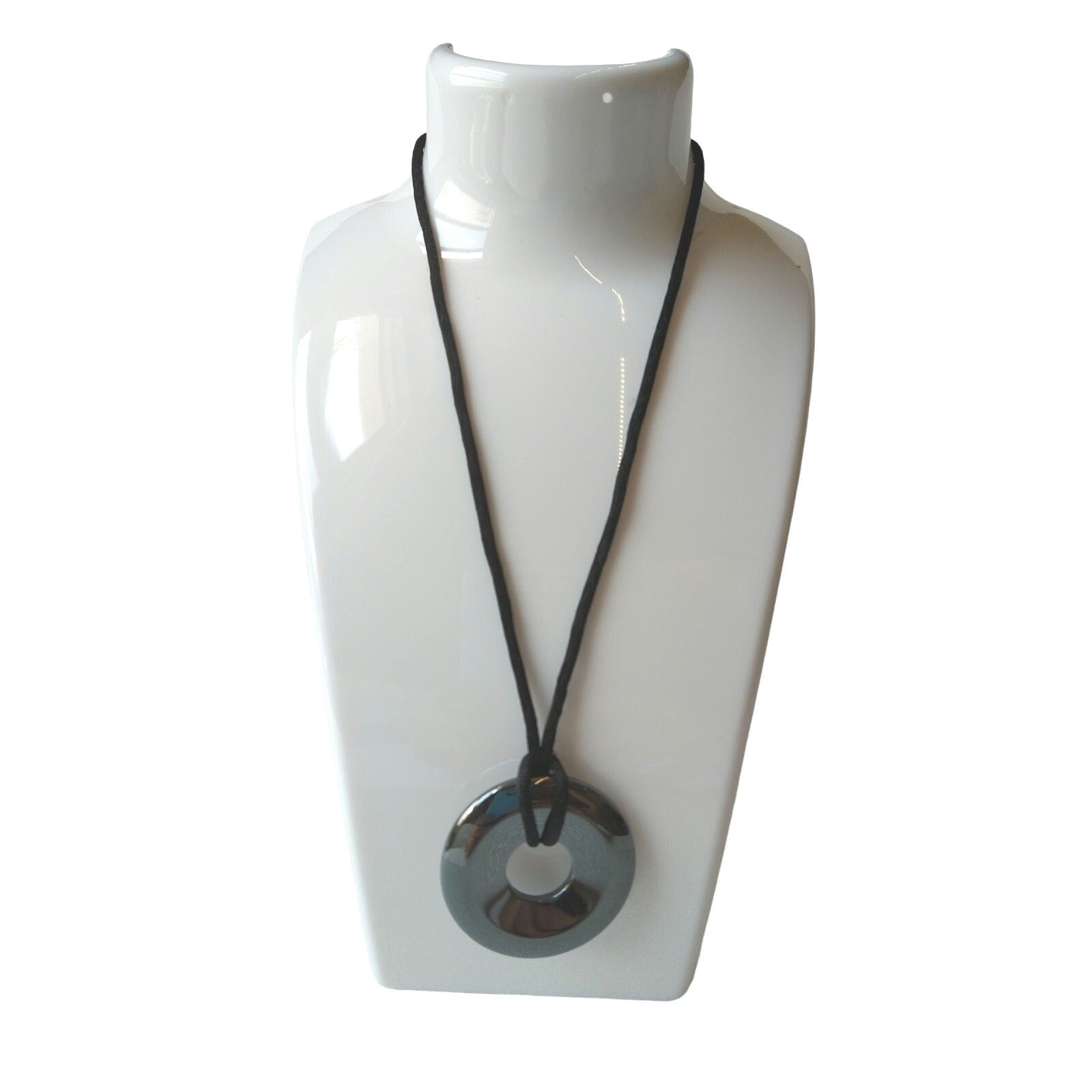 Vintage Round Black Hematite Gemstone Pendant Necklace