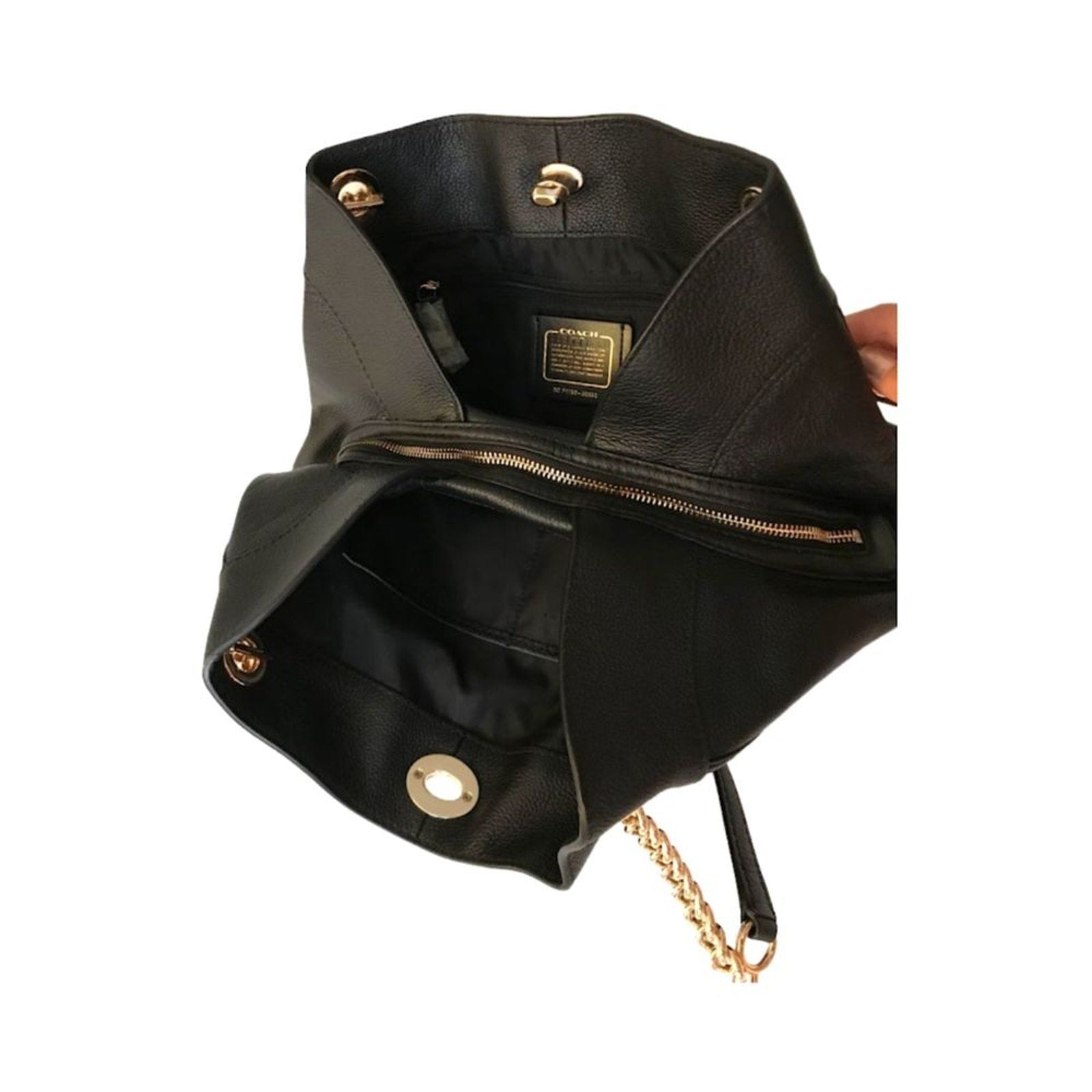 NWOT Coach Turnlock Edie Pebble Leather Shoulder Bag Beachwood Black Gold 36855