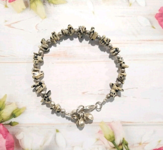 Cream & Black Beads Beaded Bracelet Silver Tone