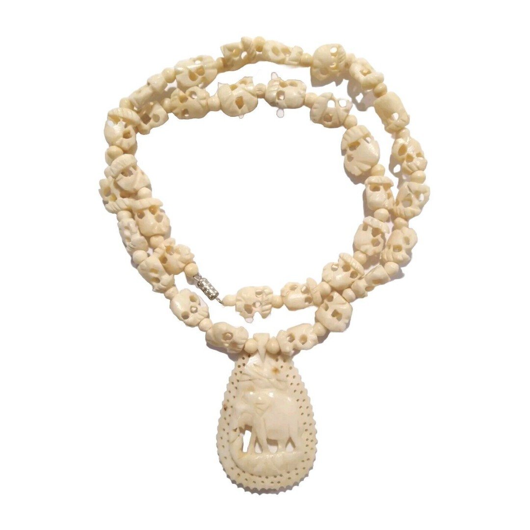 Vintage MCM Hand Carved Elephants Necklace Pendant Resin Handmade