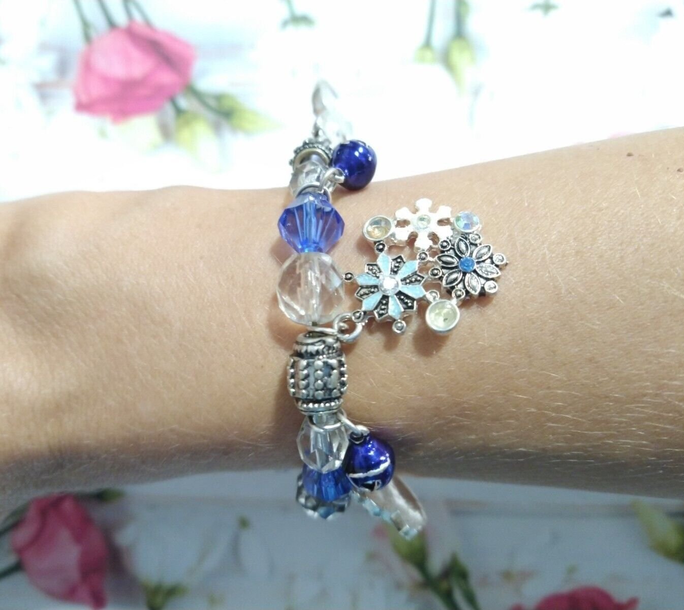Kenneth Cole Snowflake Blue Winter Charm Beaded Bracelet Stretch