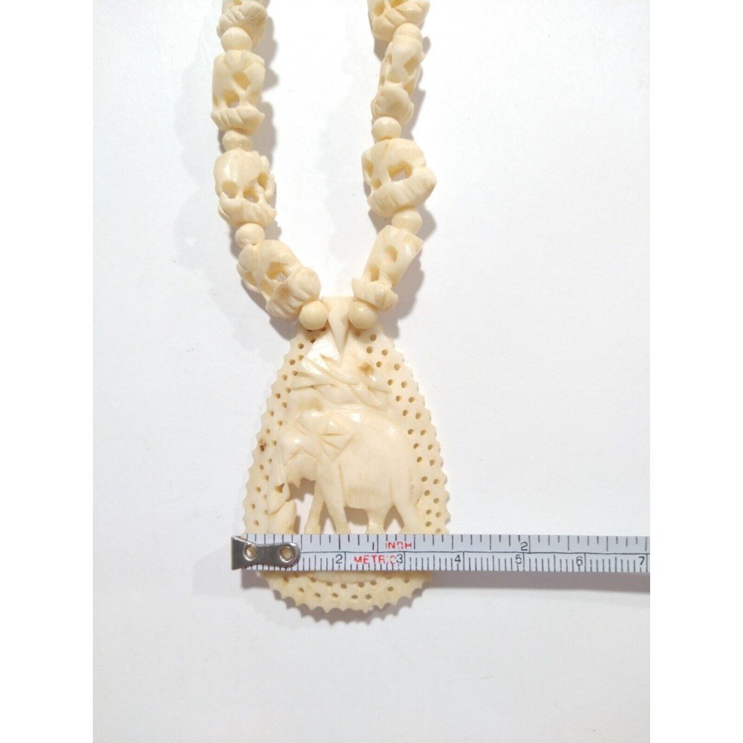 Vintage MCM Hand Carved Elephants Necklace Pendant Resin Handmade